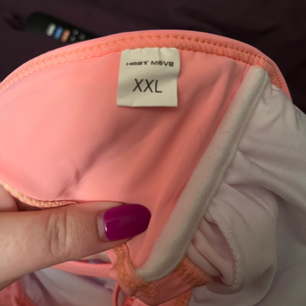 Floral bikini xxl but fits like a medium/large